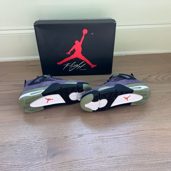 Pre owned 2022 Wmns Air Jordan 4 Retro 'Canyon Purple - Picture 9 of 9
